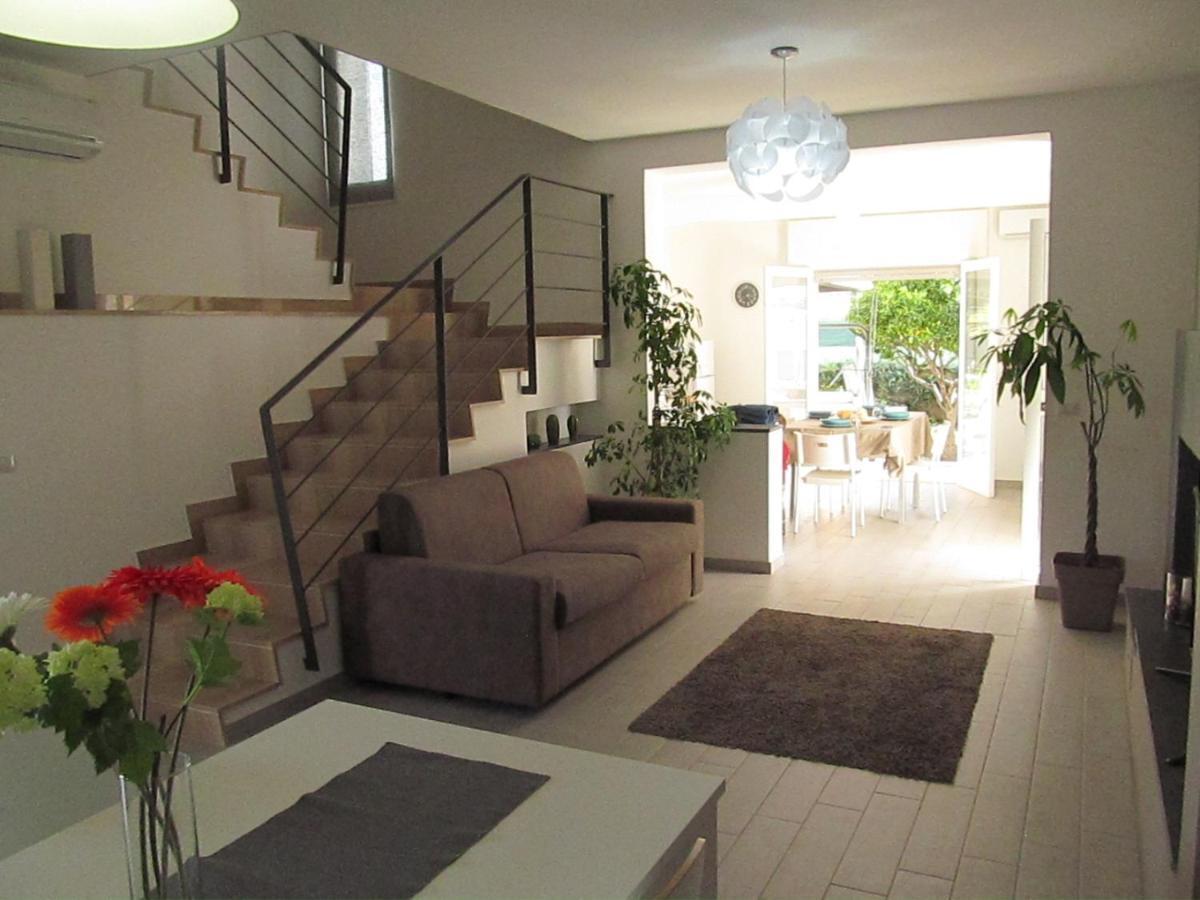 Villa Zoe Comiso Buitenkant foto